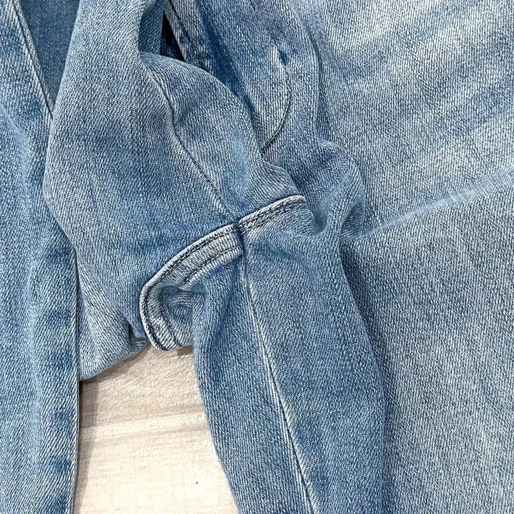 Frame Le High Skinny Double Needle in Overturn Beach Light Wash Denim Jeans